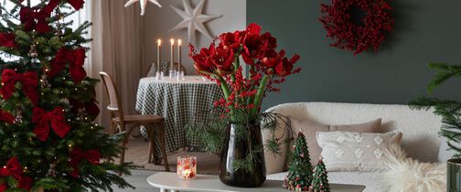 Vakker r&oslash;d julebukett med amaryllis